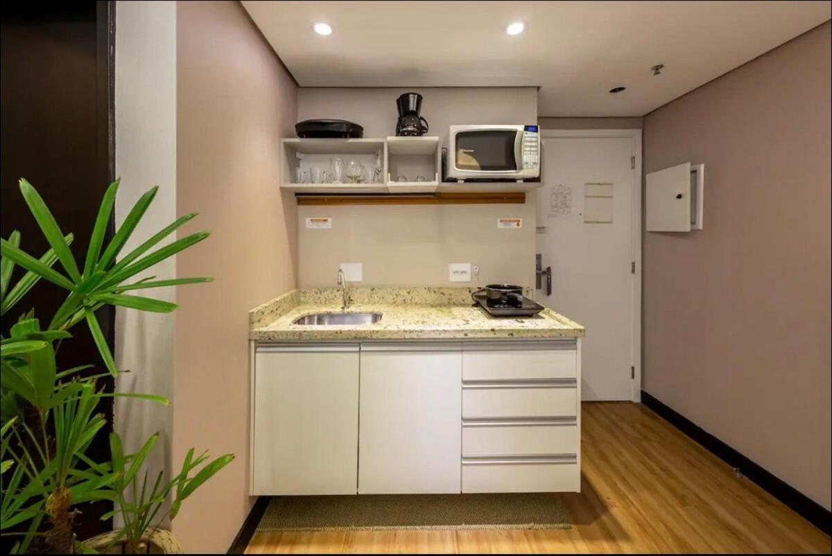 Apartamento Luxuoso Flat Em Moema - Prox Congonhas E Ibirapuera - Estacionamento Pago L Carregador Carro L Cafe Opcional Pago São Paulo