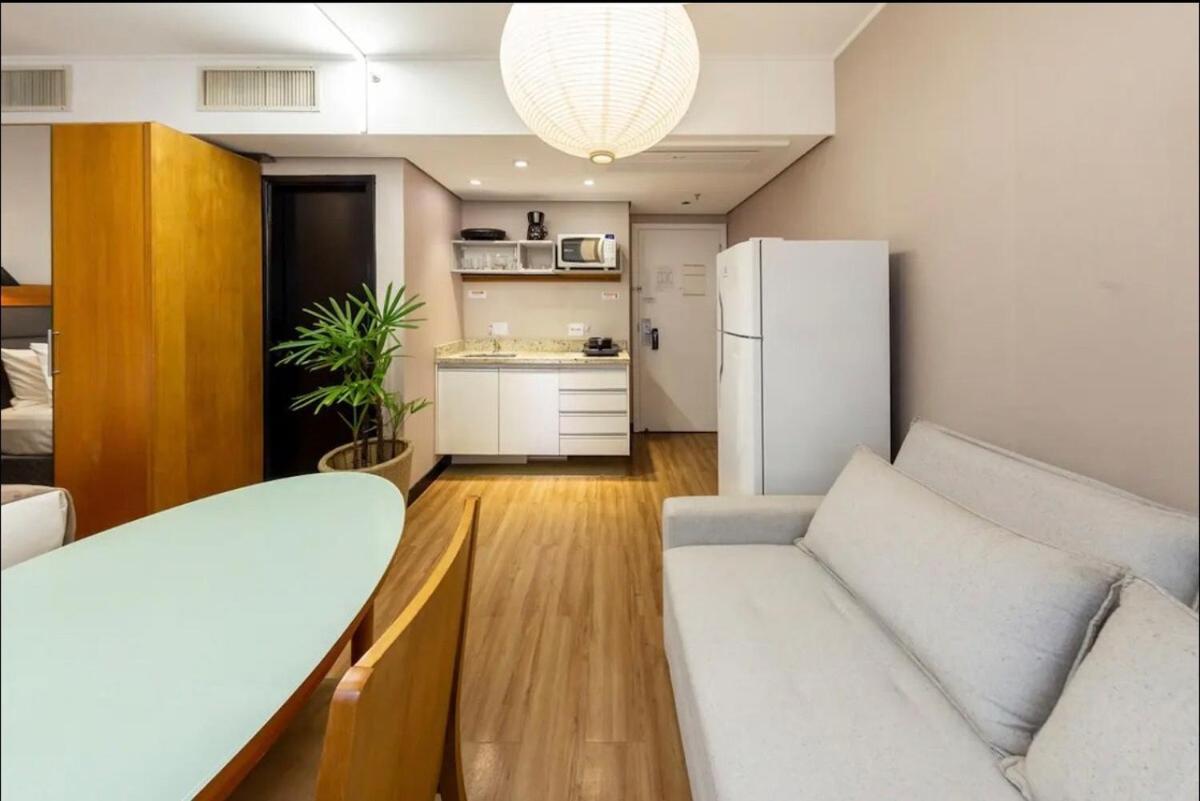 Apartamento Luxuoso Flat Em Moema - Prox Congonhas E Ibirapuera - Estacionamento Pago L Carregador Carro L Cafe Opcional Pago São Paulo